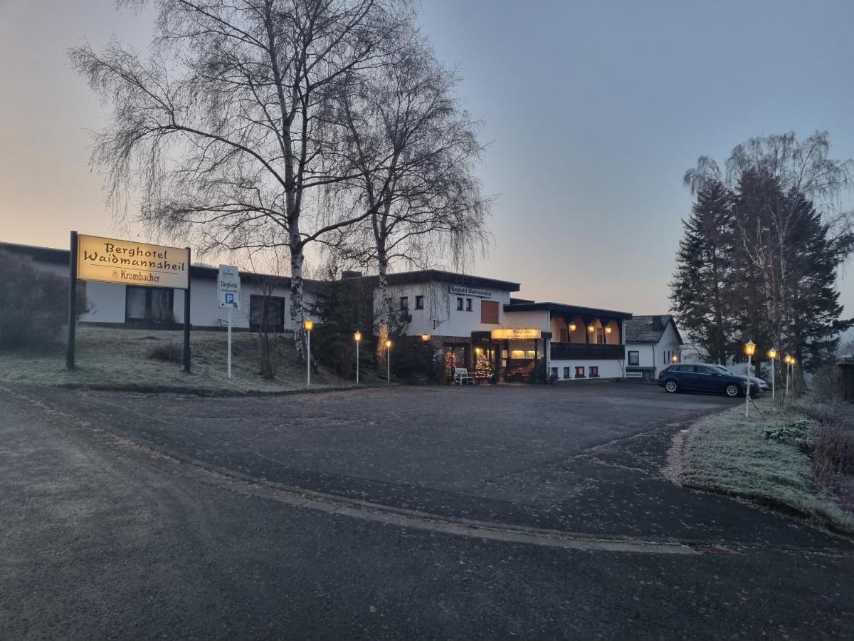 Berghotel Waidmannsheil Battenberg  エクステリア 写真
