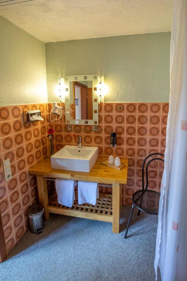 Berghotel Waidmannsheil Battenberg  エクステリア 写真
