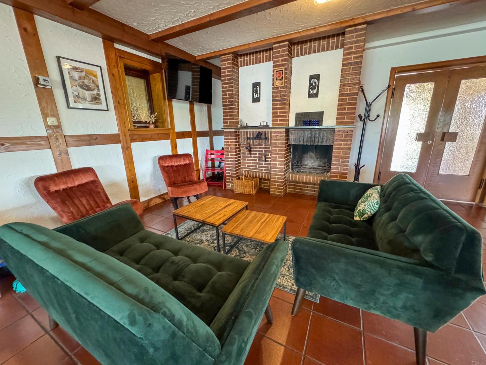 Berghotel Waidmannsheil Battenberg  エクステリア 写真