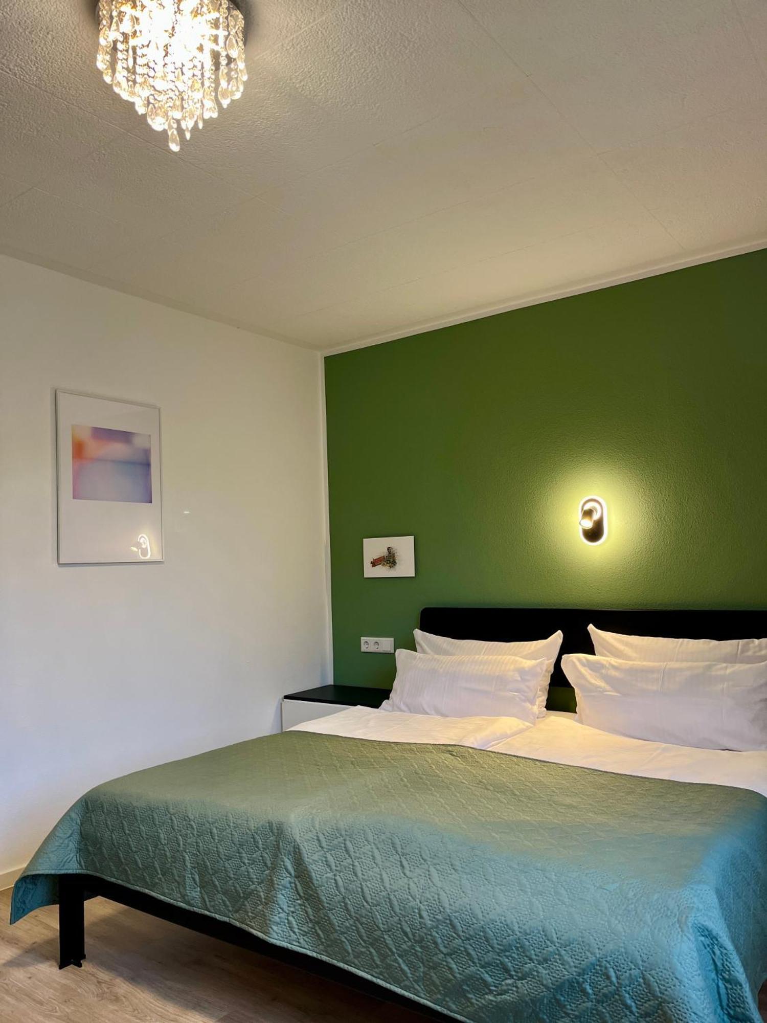 Berghotel Waidmannsheil Battenberg  エクステリア 写真