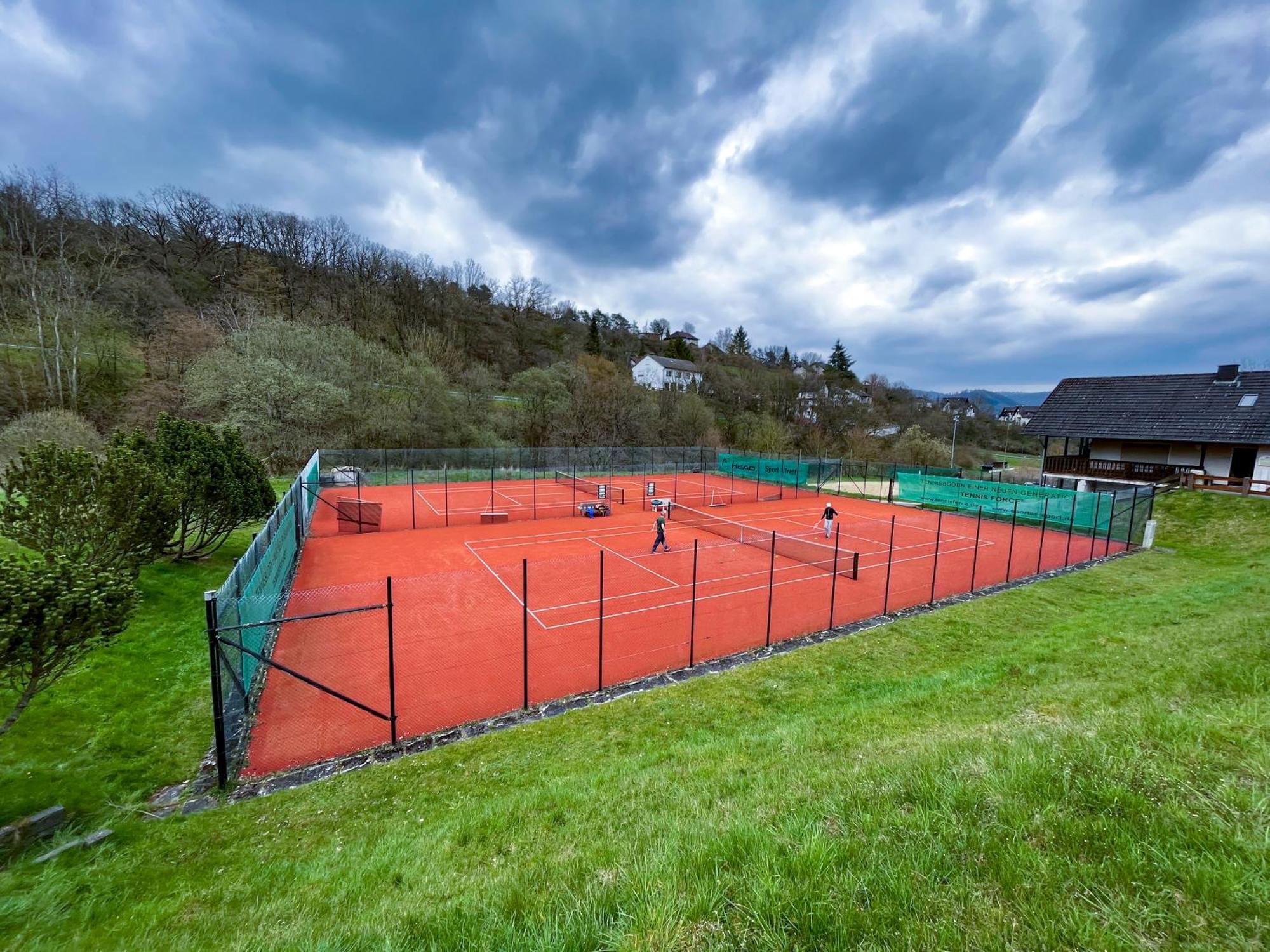 Berghotel Waidmannsheil Battenberg  エクステリア 写真
